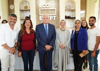 وزيرة البيئة والمنسق الوزارى ومبعوث مؤتمر المناخ cop27 ومحافظ جنوب سيناء يفتتحان معرض لمنتجات القائمة الخضراء لحملة إيكو ايجيبت