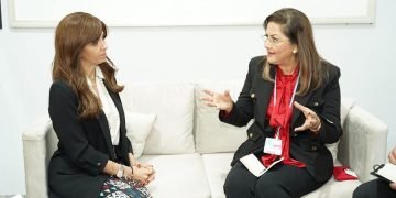 وزيرة التخطيط تلتقي رئيس شركة ميتا لبحث سبل التعاون