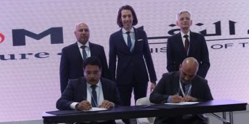 وزارة النقل توقع عدد 4  من مذكرات التفاهم والاتفاقيات الاطارية في مجال السكك الحديدية ومترو الانفاق والجر الكهربائي مع كبرى الشركات العالمية المتخصصة