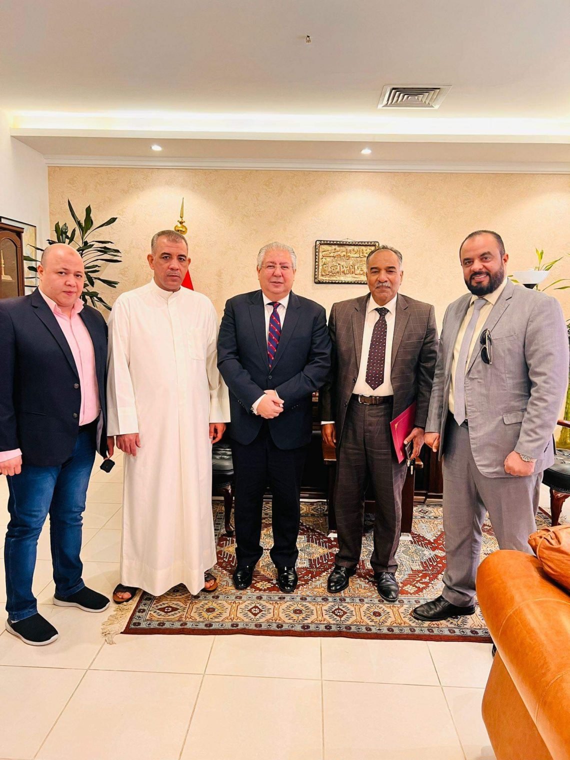 من داخل السفارة_المصرية بدولة الكويت