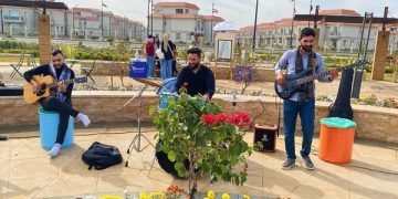 مشاركة فرق الكورال والفنون التشكيلية بجامعة المنصورة فى افتتاح رئيس الجمهورية لمدينة المنصورة الجديدة