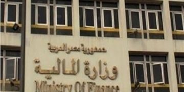 الحكومة توضح حقيقة إطلاع الضرائب على الحسابات البنكية للمواطنين