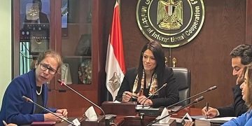 د. رانيا المشاط.. تجتمع مع بعثة مجموعة البنك الدولي لبحث تطورات تنفيذ برنامج تمويل الإسكان الاجتماعي