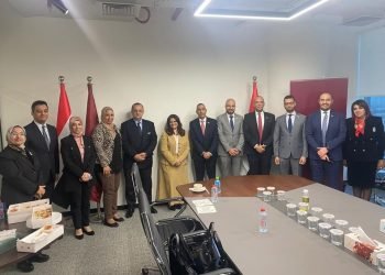 وزيرة الهجرة تشيد بخدمات بنك مصر بالإمارات والتيسيرات المقدمة للمصريين بالخارج