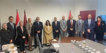 وزيرة الهجرة تشيد بخدمات بنك مصر بالإمارات والتيسيرات المقدمة للمصريين بالخارج