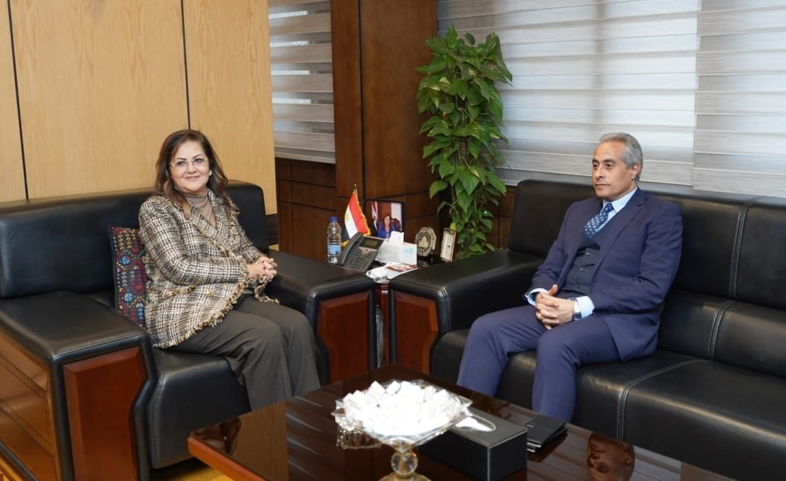 وزيرة التخطيط تلتقي وزير القوى العاملة لبحث عدد من الملفات المشتركة