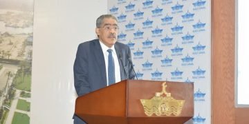 الفريق أسامة ربيع: قناة السويس ملك للمصريين ولا مساس بأصول الهيئة وفقا  للدستور