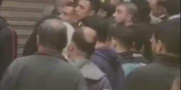 شاب يطعن فتاة في شارع كلية الآداب بالمنصورة بعد خلافات فسخ خطوبتهما