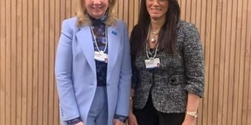 “المشاط” تناقش مع الوزير الأول بسنغافورة تعزيز الاستثمارات في مجالات التحول الرقمي وتوطين الصناعة