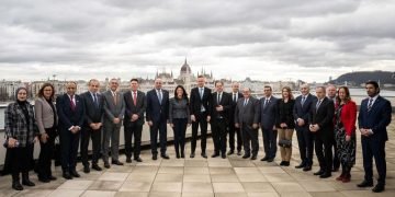 د. رانيا المشاط تعقد جلسة مباحثات موسعة مع وزير الخارجية والتجارة المجري ضمن فعاليات اللجنة المشتركة