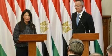 “المشاط”: مذكرات التفاهم الموقعة في الدورة الرابعة تؤسس لمرحلة جديدة من العمل المشترك