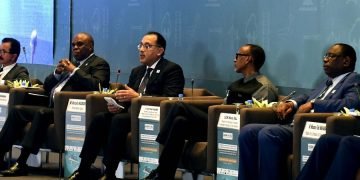 مدبولي.. نجحنا في بناء شبكة طرق قوية وإعادة بناء موانئنا ومطاراتنا بشكل كفء وعصريّ