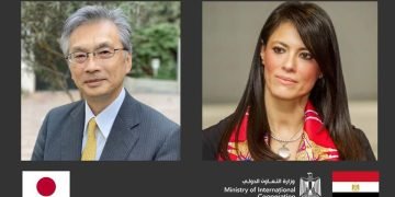 د. رانيا المشاط والسفير الياباني بالقاهرة يوقعان الخطابات المتبادلة لتمويل مشروع تنمية سياسات برنامج التأمين الصحي الشام