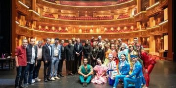 وزيرة الثقافة تشهد عرضي باليه “زوربا “و”الليلة الكبيرة” بالأوبرا السلطانية