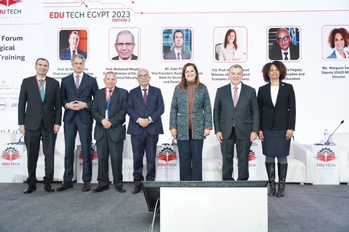 السعيد :  معظم مشروعات الدولة تستهدف تنمية  مهارات الشباب لصناعة مستقبل افضل