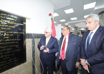 وزير التعليم العالي يفتتح مبنى كلية الطب بجامعة الأقصر