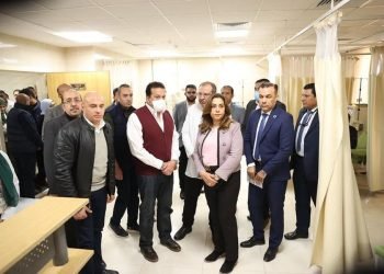وزير الصحة يتفقد مستشفى دمياط العام.. ويشدد على الالتزام بالجداول الزمنية المحددة لتطويره