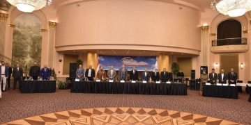 شحاتة للنقابيين: توعية العمال بحقوقهم وواجباتهم ضرورة .. وهدفنا الحفاظ على مصالح طرفي العمل بشكل متوزان