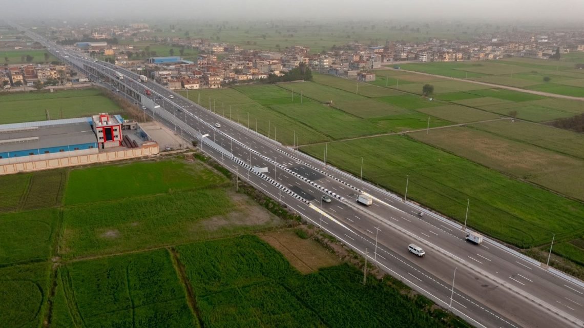 وزير النقل : بدء التشغيل التجريبي لكوبري كفر الدوار بطريق القاهرة /الإسكندرية الزراعي أمام حركة السيارات  والمركبات