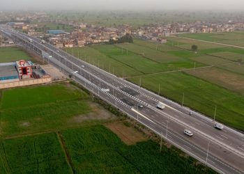 وزير النقل : بدء التشغيل التجريبي لكوبري كفر الدوار بطريق القاهرة /الإسكندرية الزراعي أمام حركة السيارات  والمركبات