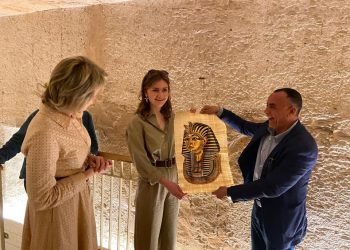 ملكة بلجيكا في زيارة لعدد من المعالم الأثرية بمحافظة الأقصر