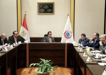 وزير الصحة يوجه بتطوير خطة التثقيف والوعي الطبي للمواطنين لتحسين الصحة المجتمعية