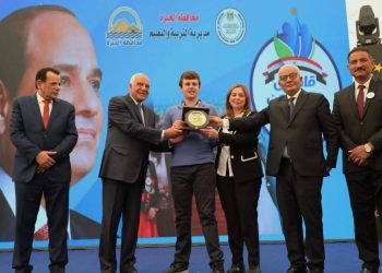 وزير التربية والتعليم ومحافظ الجيزة يشهدان احتفالية “قادرون مبدعون” بملاعب مدرسة السعيدية الثانوية العسكرية بالجيزة