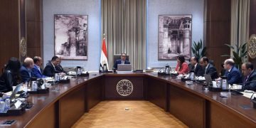 رئيس الوزراء يتابع  مخططات تطوير المنطقة المحيطة بالمتحف المصري الكبير