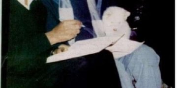 الأبنودى وقصة جعل ” عدوية ” آية للجمال