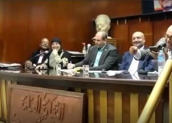 سجال فى دوحة الشعر بين أميرة الشعر” فوزية شاهين وشاعر الحب والجمال ” ثروت سليم “