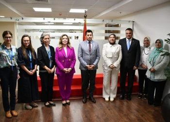 وزير الشباب والرياضة يلتقي ممثل المفوضية السامية لشئون اللاجئين في مصر