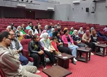 عناصر الدراما المسرحية في تدريبات ابدأ حلمك بالوادي الجديد عاصمة الثقافة المصرية