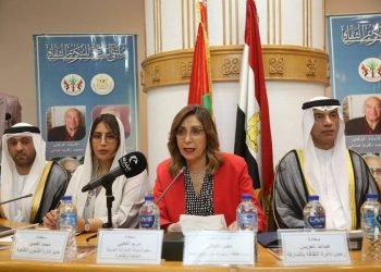 وزيرة الثقافة وسفيرة الإمارات ورئيس دائرة الشارقة يُسلمون تكريمات “ملتقى الشارقة الثقافي” ل 4 من الأدباء المصريين