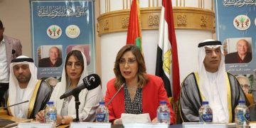 وزيرة الثقافة وسفيرة الإمارات ورئيس دائرة الشارقة يُسلمون تكريمات “ملتقى الشارقة الثقافي” ل 4 من الأدباء المصريين