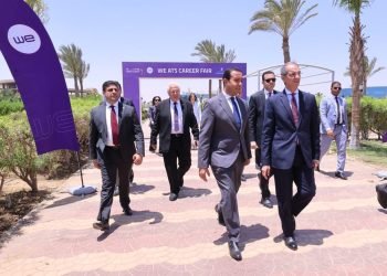 طلعت: إنشاء 7 مدارس  WE للتكنولوجيا التطبيقية