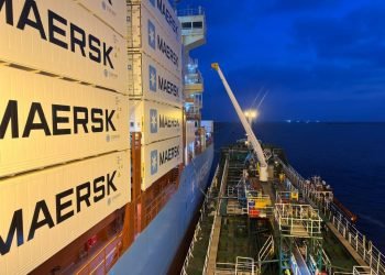 ميناء شرق بورسعيد يشهد أول خدمة تموين سفن بالميثانول الأخضر في إفريقيا والشرق الأوسط