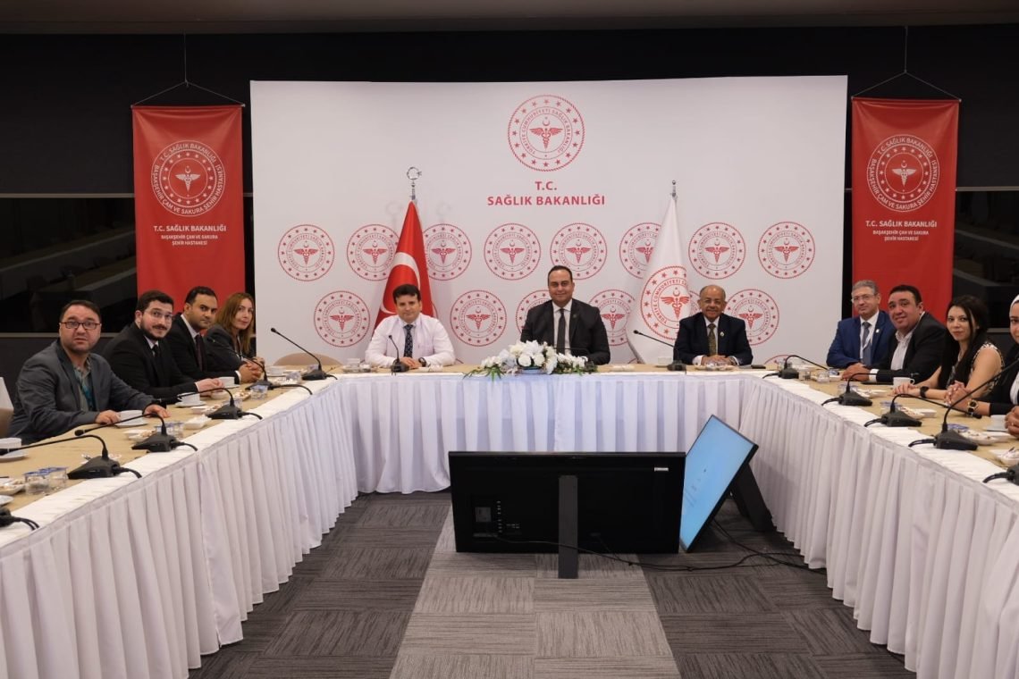 رئيس هيئة الرعاية الصحية وعدد من ممثلي القطاع الطبي الخاص المصري يزورون مدينة باشاك شهير تشام وساكورا الطبية باسطنبول