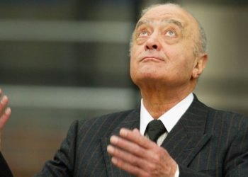 هشام صلاح يكتب / وفاة المليادير محمد الفايد  ” رحلة كفاحه ووصيته الغريبة ” بتحنيط جثمانه “