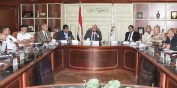 محافظ بني سويف يعقد اجتماعاً تنسيقيا للإعداد وتنظيم احتفالية كبرى ضمن الاحتفال باليوبيل الذهبي لنصر أكتوبر المجيد 1973