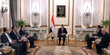 مدبولي يعرب عن تقديره للشراكة القوية والتاريخية التي تمتد لأكثر من 100 عام مع “إكسون موبيل”