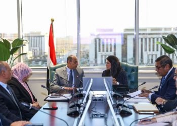 وزيرا التعاون الدولي والطيران المدني يبحثان سبل التنسيق مع شركاء التنمية لدفع الجهود الداعمة لقطاع الطيران