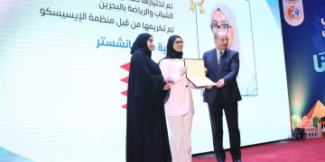 جامعة المنصورة تكرم طلابها الوافدين المتميزين عمليا وبحثيا ومجتمعيا