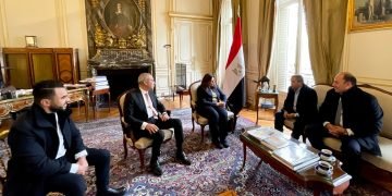 وزيرة الهجرة تعقد عدة اجتماعات مع نخبة من رجال الأعمال والمستثمرين المصريين في فرنسا