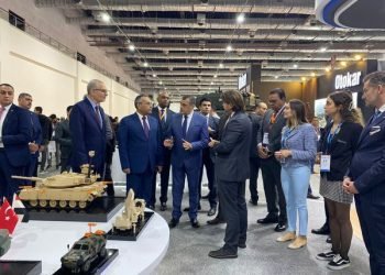 نشاط لافت لوزير الدولة للإنتاج الحربي في اليوم الثالث من المعرض الدولي للصناعات الدفاعية “EDEX 2023”