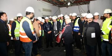 وزير النقل يتابع التقدم في معدلات تنفيذ  مشروع مونوريل شرق النيل