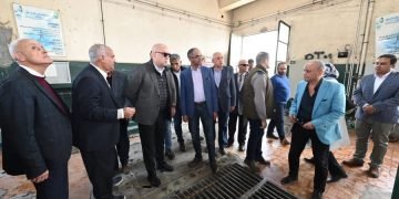 وزير الإسكان يتفقد محطة تنقية مياه الشرب بالجيزة بطاقة 150 ألف م3 يومياً والمأخذ المُغذى لها
