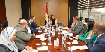 وزيرة التخطيط تتابع الموقف التنفيذي للمشروع القومي لتنمية الأسرة المصرية