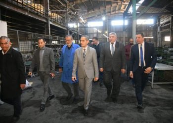 محافظ الغربية يتفقد شركة النصر لمنتجات الكاوتشوك لتذليل كافة التحديات والتوسع في الإنتاج