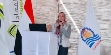 وزيرة البيئة: دعم ما يقرب من ٥٢ جمعية اهلية بمحافظة قنا لتغير ثقافة المواطن فى التعامل مع المخلفات
