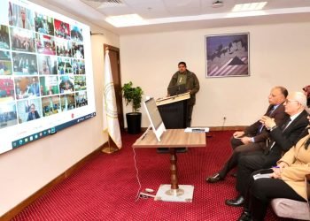 وزير التعليم يعقد اجتماعًا مع مديرى المديريات لمتابعة الإجراءات التنفيذية بمسابقة “۳۰ ألف معلم